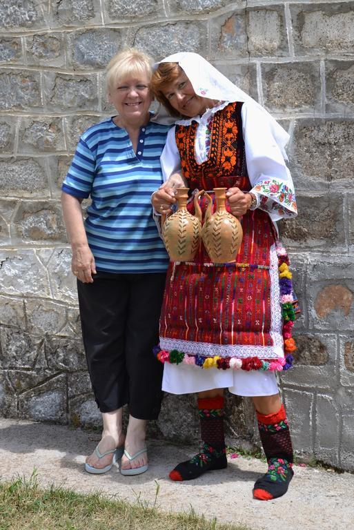 PeštaniPension Lale公寓 外观 照片